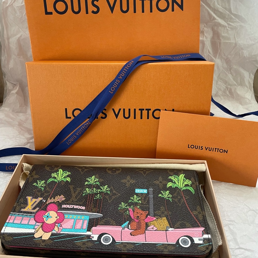 Louis Vuitton M80859
FÉLICIE POCHETTE Christians 2021 limited edition